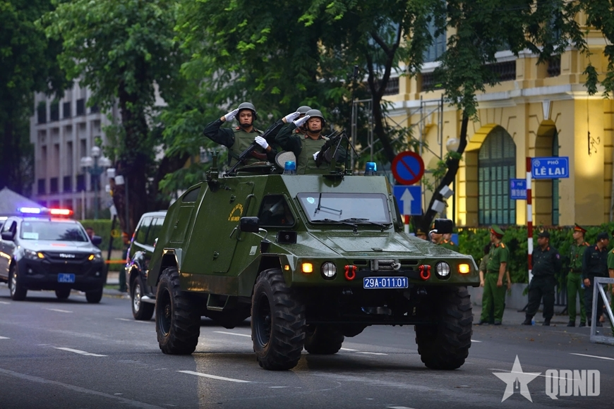 Tổng duyệt diễu binh, diễu hành cho 